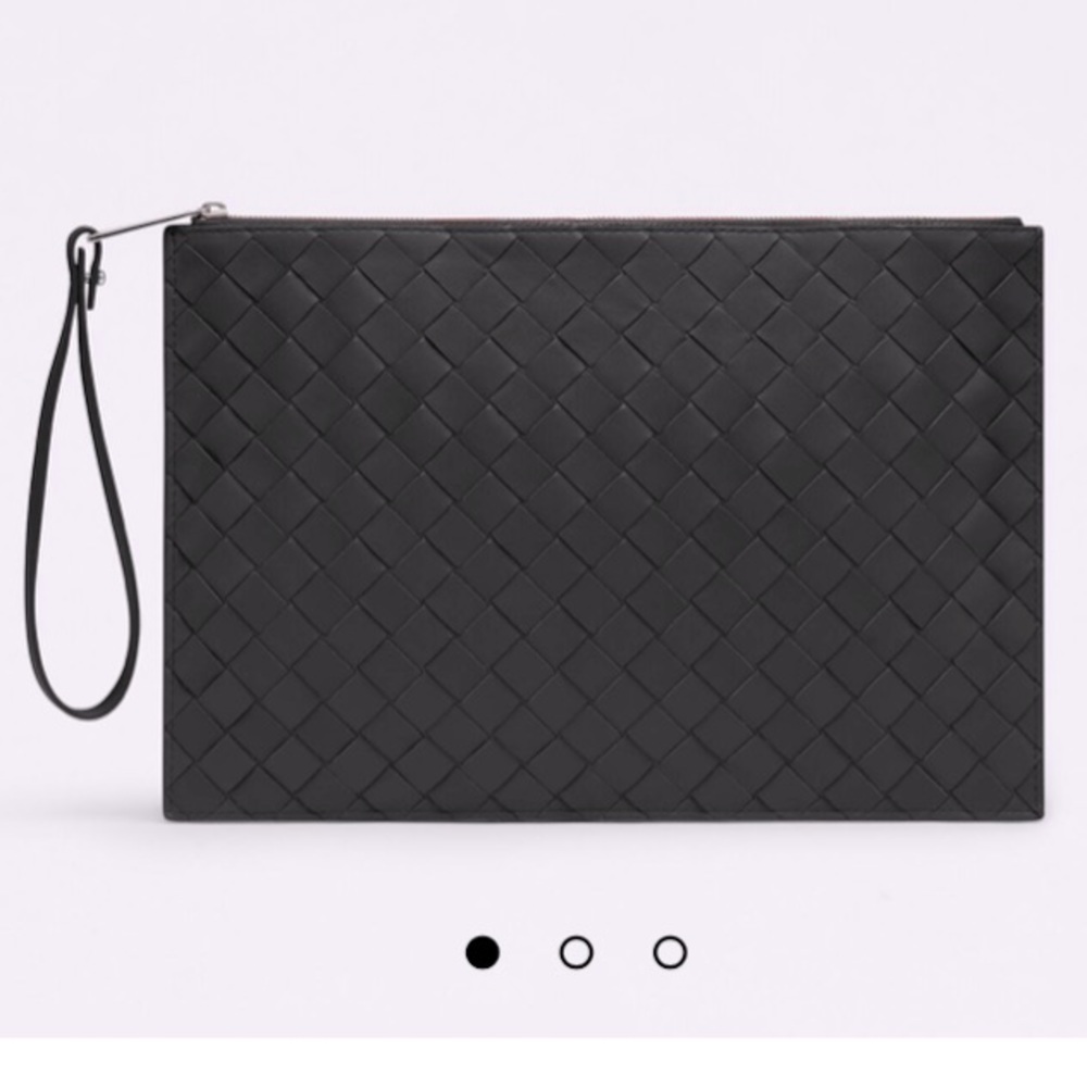 COPY - BOTTEGA VENETA BLACK LEATHER WOVEN POUCH